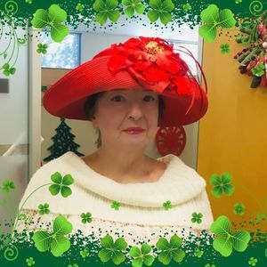 Meet your Posher, Dee